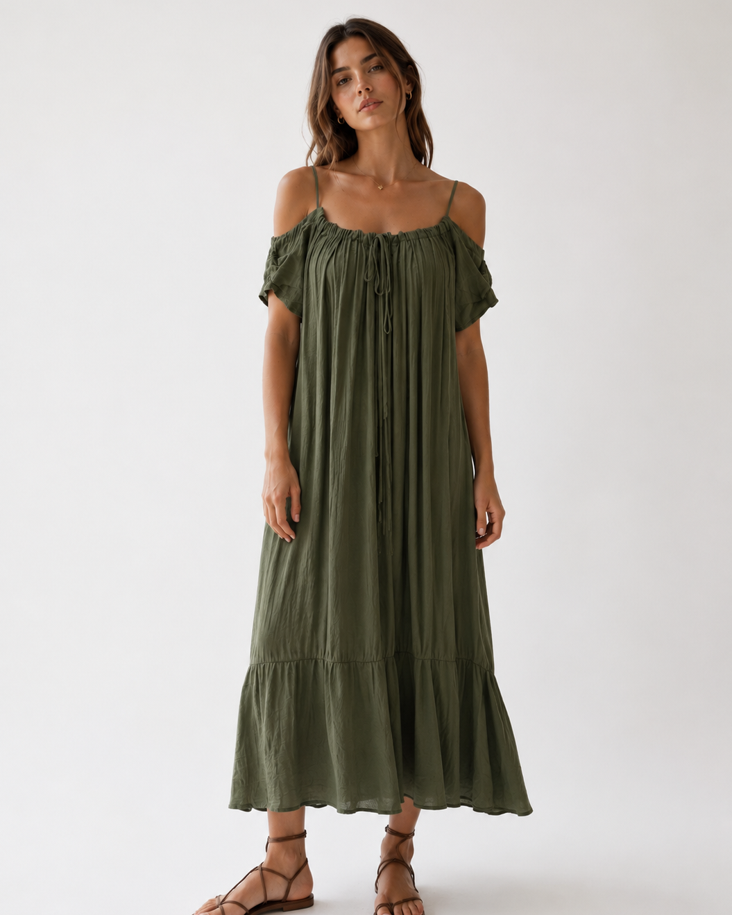 VESTIDO MIDI FLUIDO CUT OUT