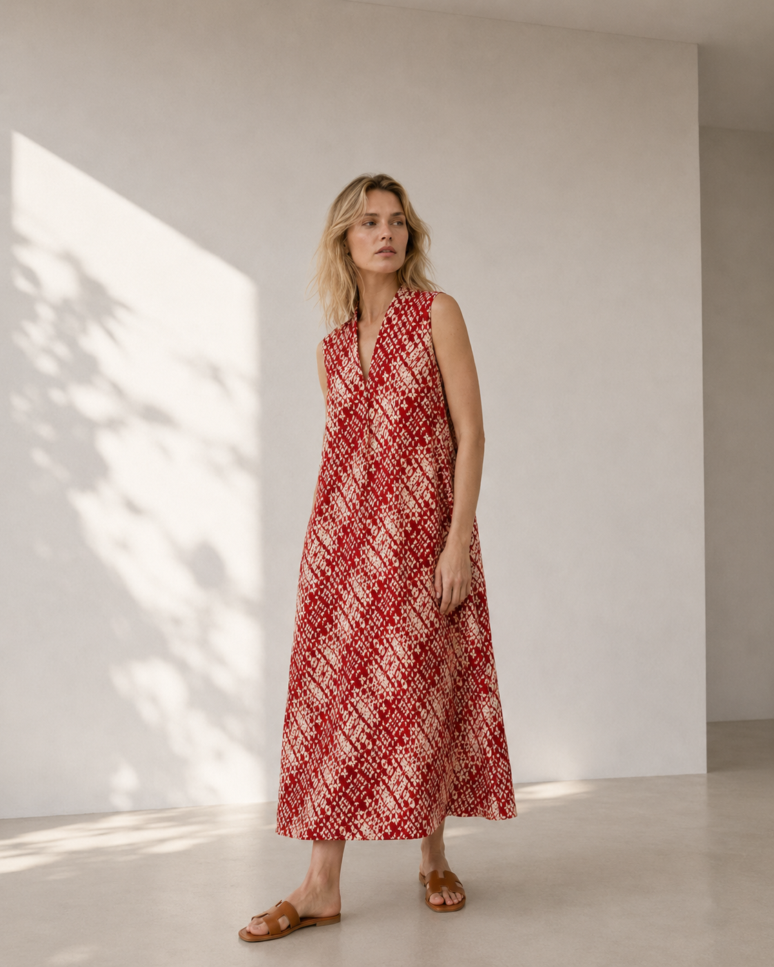 VESTIDO MIDI ESTAMPADO SIN MANGAS