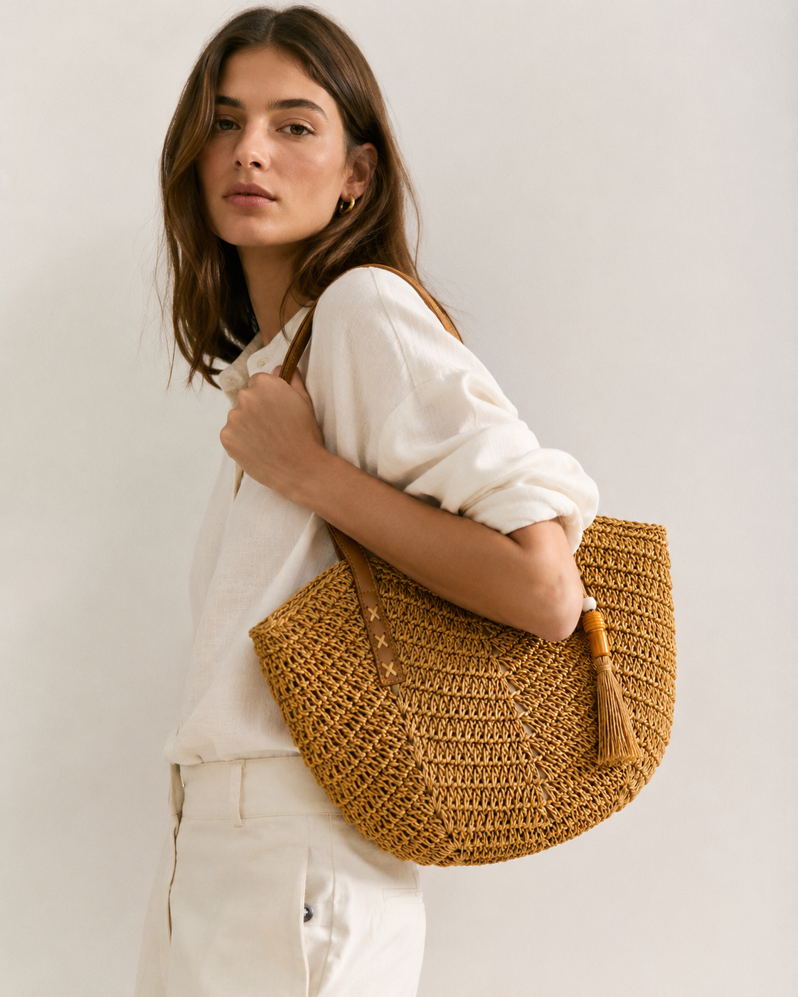BOLSO SHOPPER RAFIA CON BORLA
