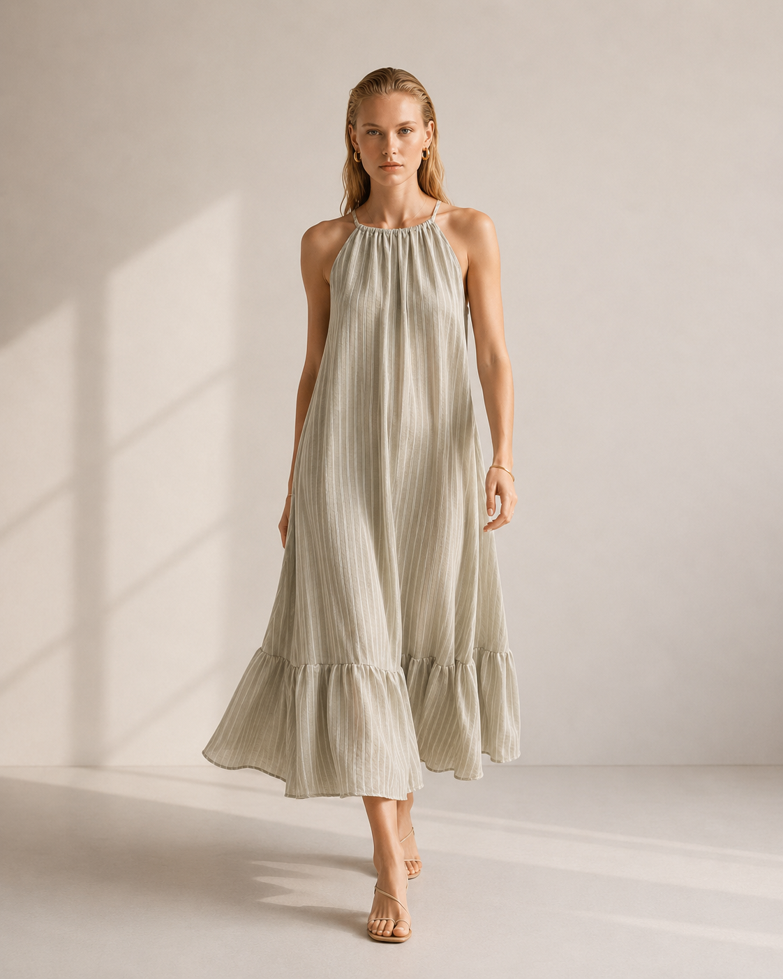 VESTIDO HALTER VOLANTE RAYAS