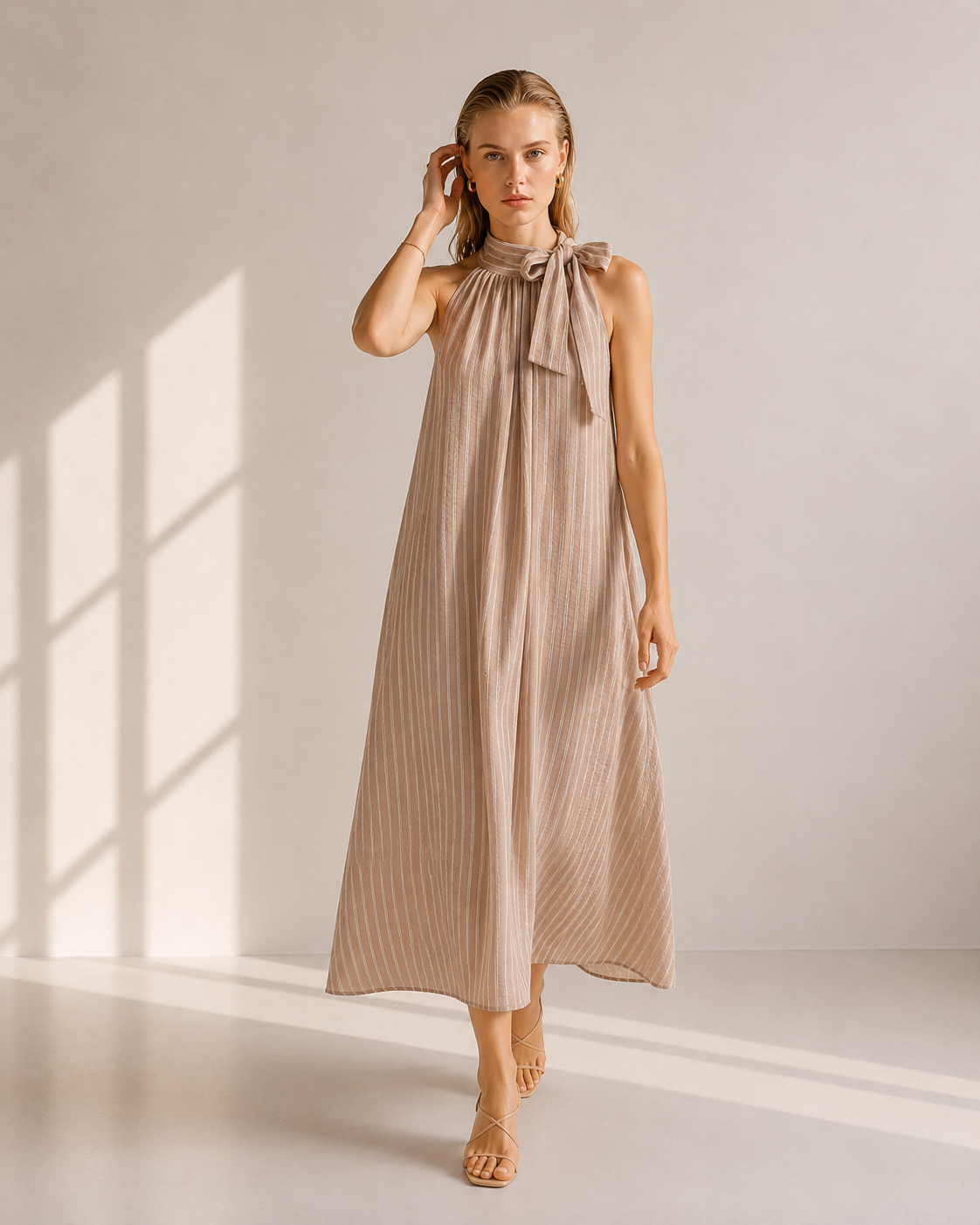 VESTIDO HALTER LAZO RAYAS